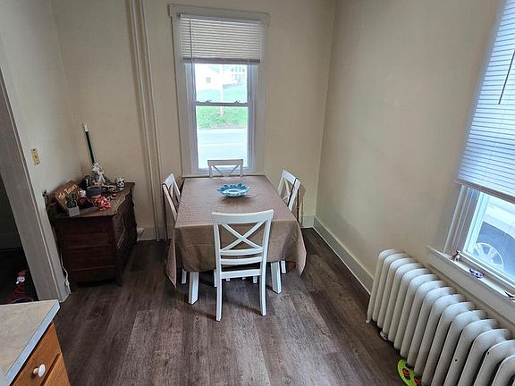 3rd image of 442 S Main St