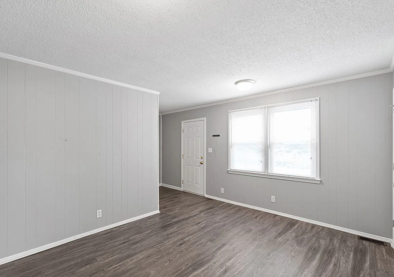 219 Taft Drive — Photo 4