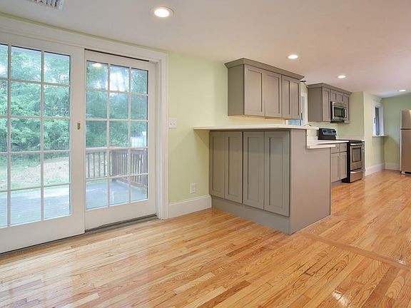 2nd image of 21 Ames Dr