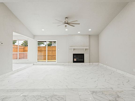 5th image of 2205 Phoenix Dr