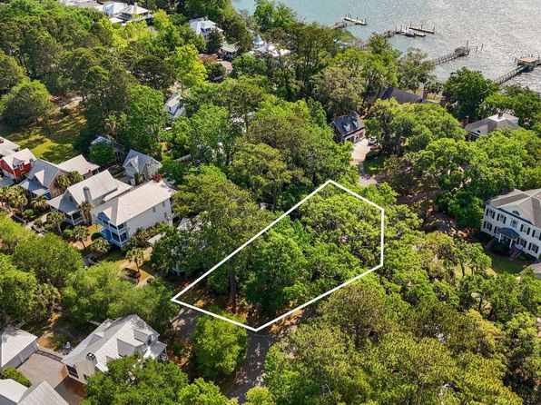 4 Sheridan Rd, Beaufort, SC 29907