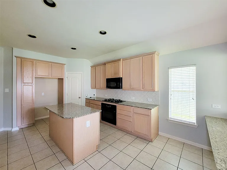3735 Tidalwood Dr — Photo 14