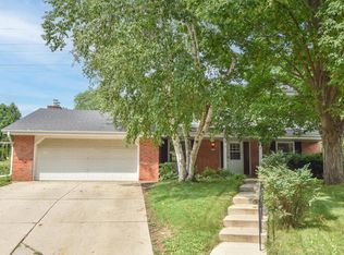 2751 N 118th STREET, Wauwatosa, WI 53222
