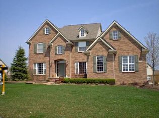 1751 S Mill Ct, Lake Orion, MI 48360
