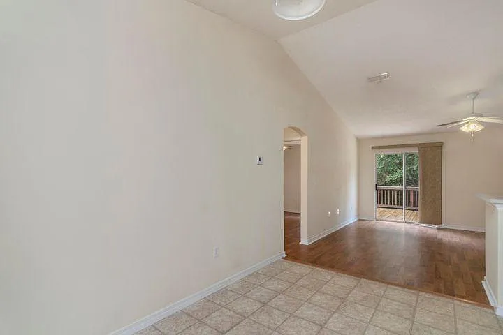 168 Cabana Way — Photo 4