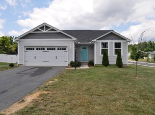 164 Lilly Ln, Waynesboro, VA