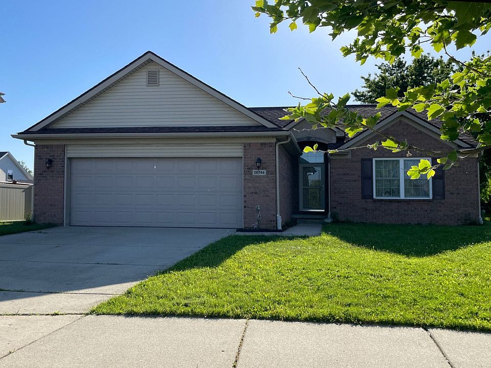 1st image of 26744 Coronation Dr