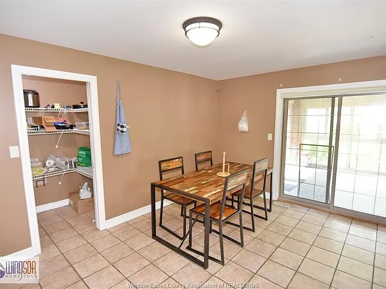 4305 Casgrain Dr #UPPER — Photo 24