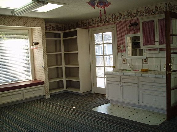 Craft Rm Facing NE