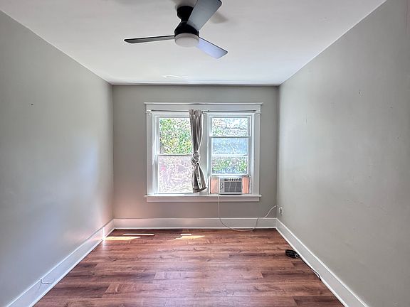 5th image of 30 Custer St Floor 1