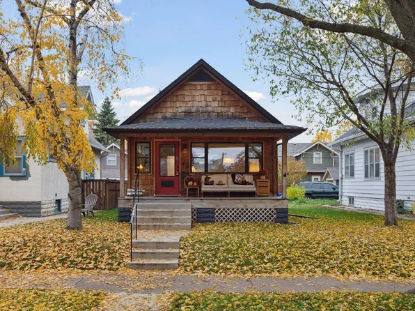673 Cottage Ave E, Saint Paul, MN 55106