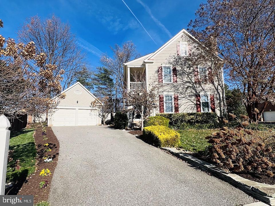 2nd image of 6561 Forsythia St