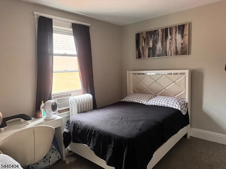 27 Somerset St #2 — Photo 3