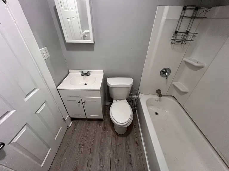 9421 Parkview Ave #2 — Photo 8