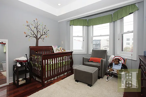 Sold by Halstead Property | media 7