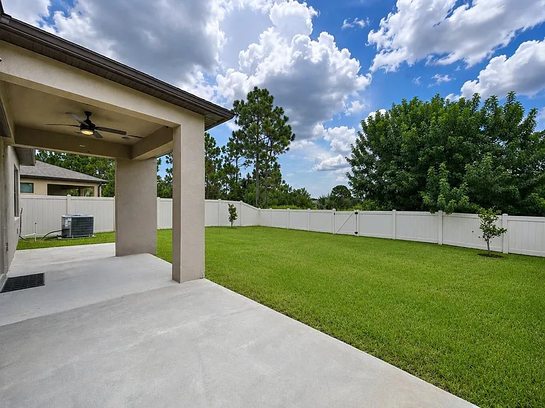 927 Remington Green Dr SE — Photo 40