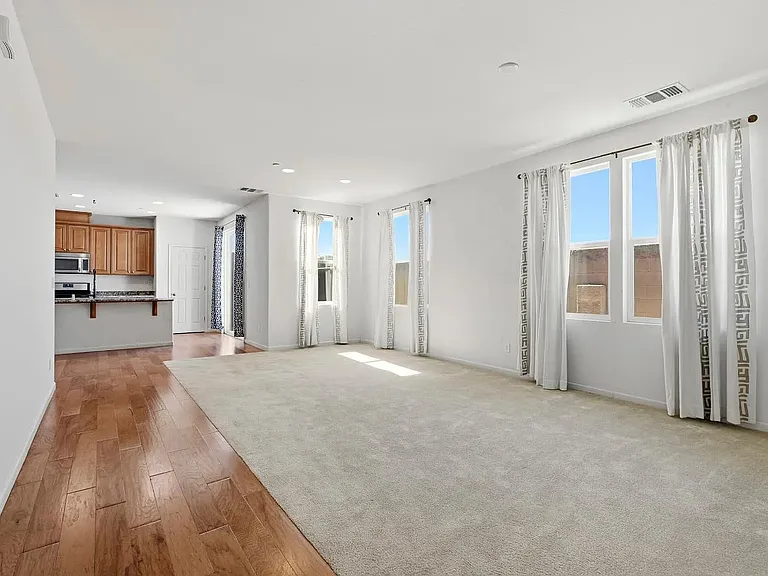 2260 Gallery Dr — Photo 5