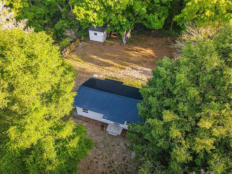 Earls Ln — Photo 14
