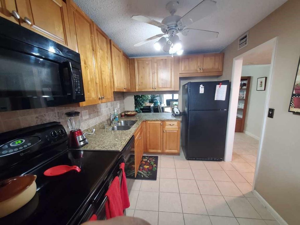 1401 N Riverside Drive #1206, photo 5