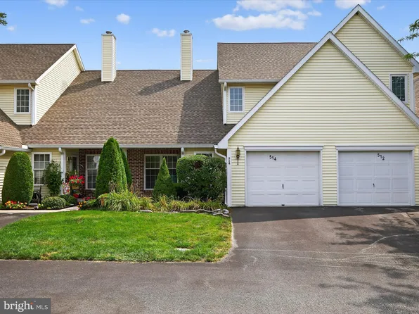 514 Brighton Pl, Mechanicsburg, PA 17055