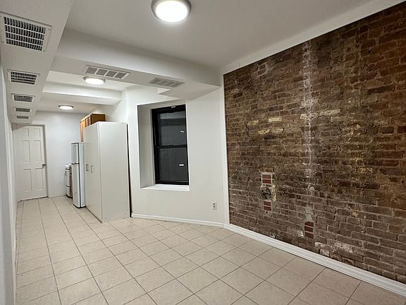 3rd image of 223 E 32nd St #Be