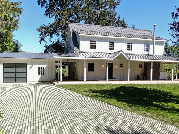 16746 98th Ave SW, Vashon, WA 98070