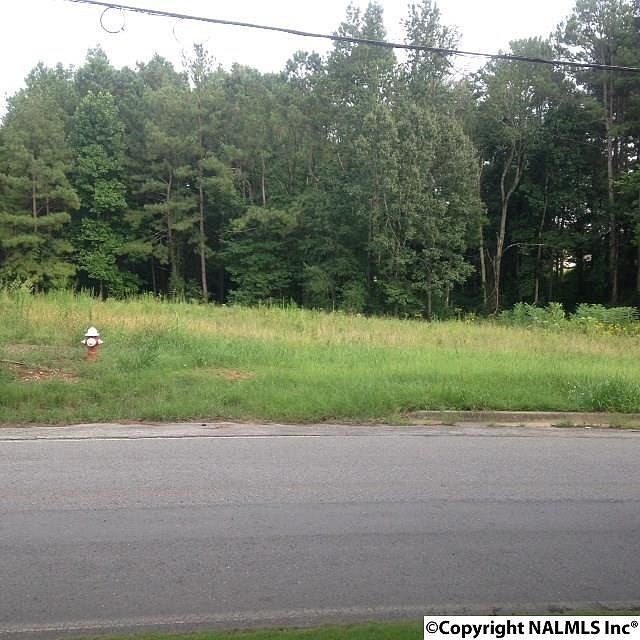 2nd image of 5128 Willow Bend Rd SE