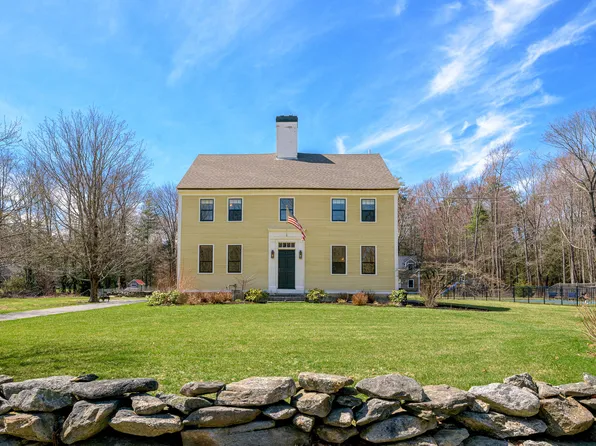 28 Foreside Road, Cumberland, ME 04110