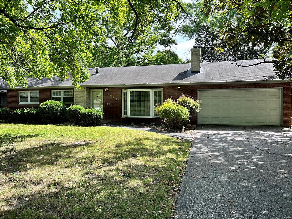 1st image of 2454 Waterman Ave