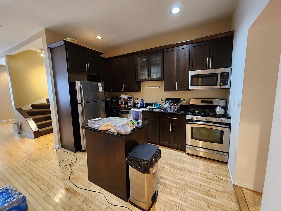 1st image of 454 N Western Ave #2
