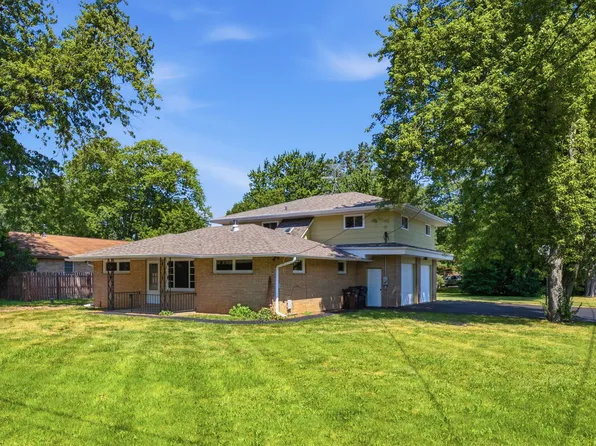 2802 15th St, Winthrop Harbor, IL 60096