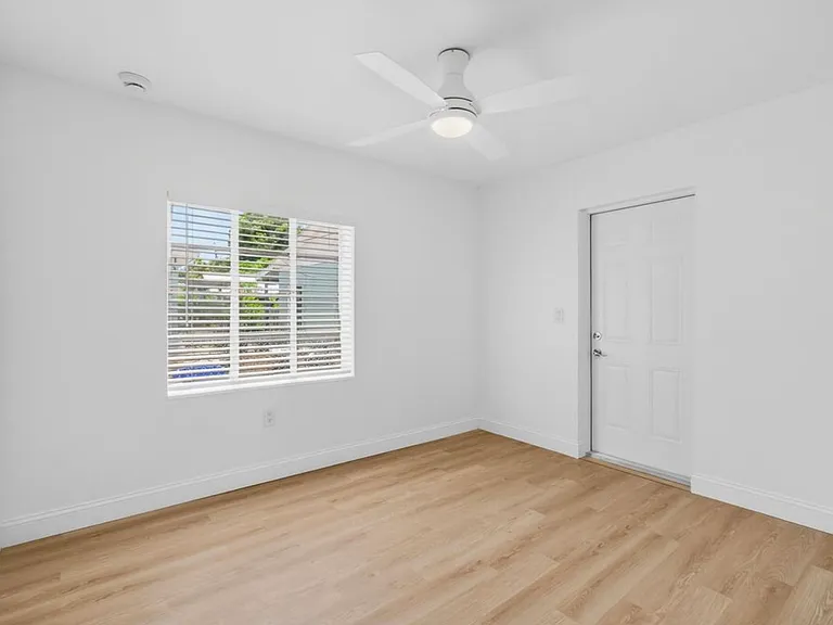 608 Fairfax Rd — Photo 36