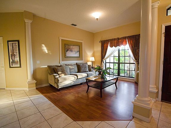 3rd image of 5577 Highlands Vista Cir