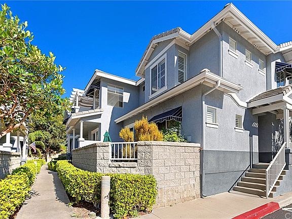 2nd image of 37 Breakers Ln #28