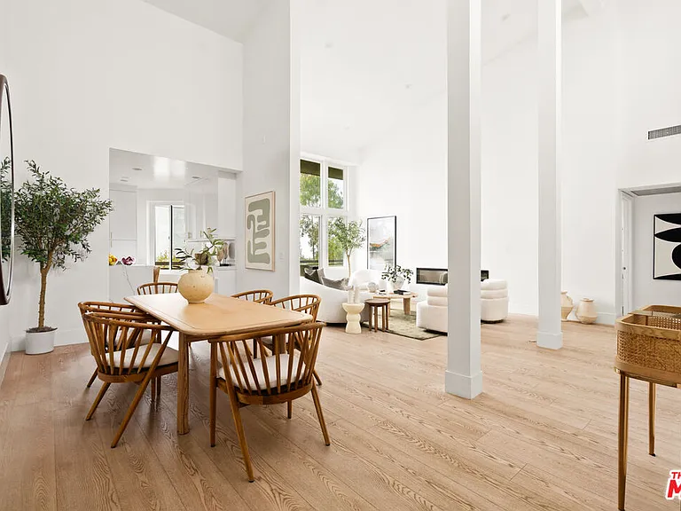 1277 S Beverly Glen Blvd #408 — Photo 3