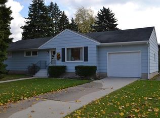 556 4th St, Fond Du Lac, WI 54935