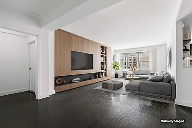 11 Fifth Avenue #3U image 1 of 9