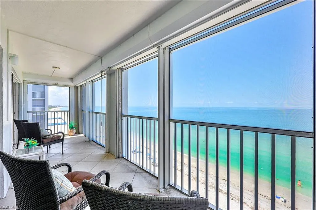 2 bed, 2.0 bath, 1089 sqft, $3,300 — Photo 2