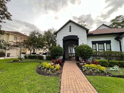 705 W Creekside Dr, Houston, TX, 77024