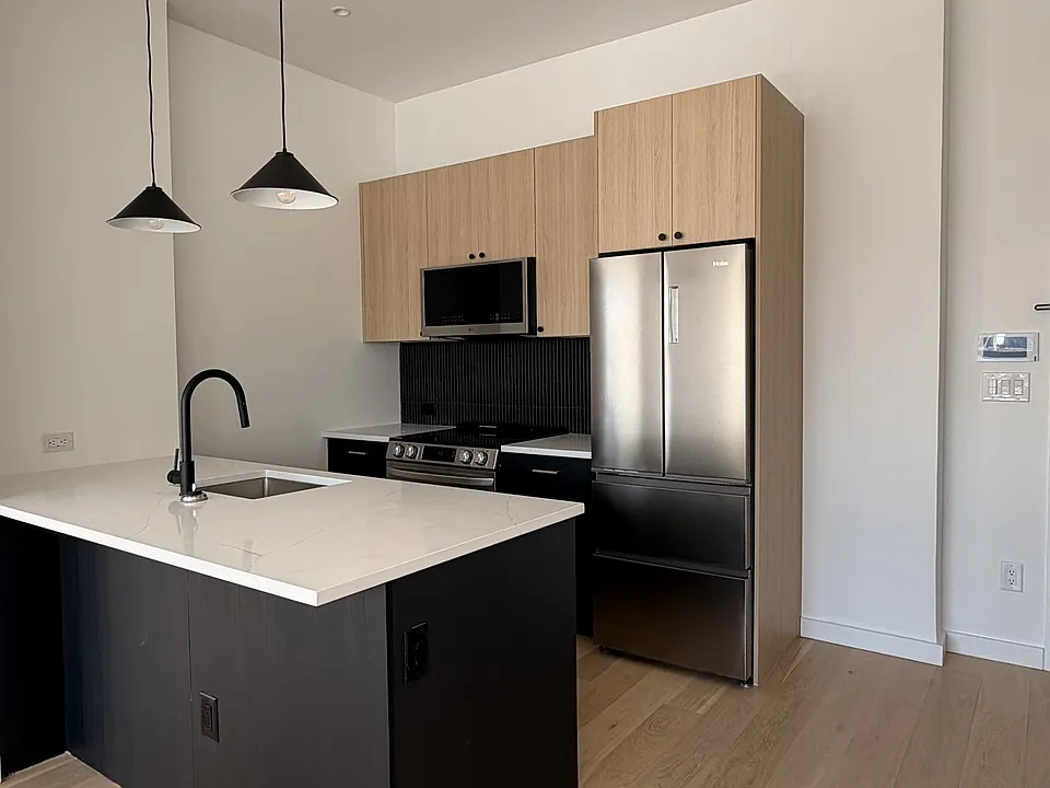 144-38 35th Ave #4R