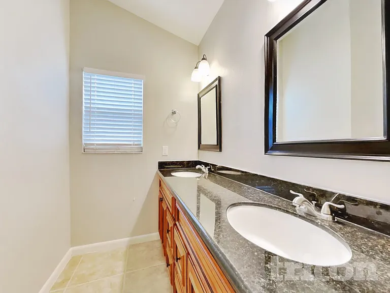 6951 Jarvis Rd — Photo 7