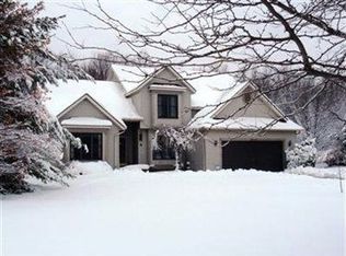 35942 Edgemere Way, Avon, OH 44011