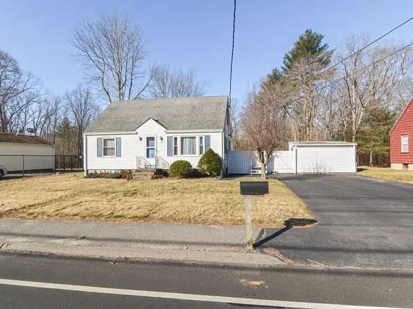 126 Richardson Ave, Attleboro, MA 02703