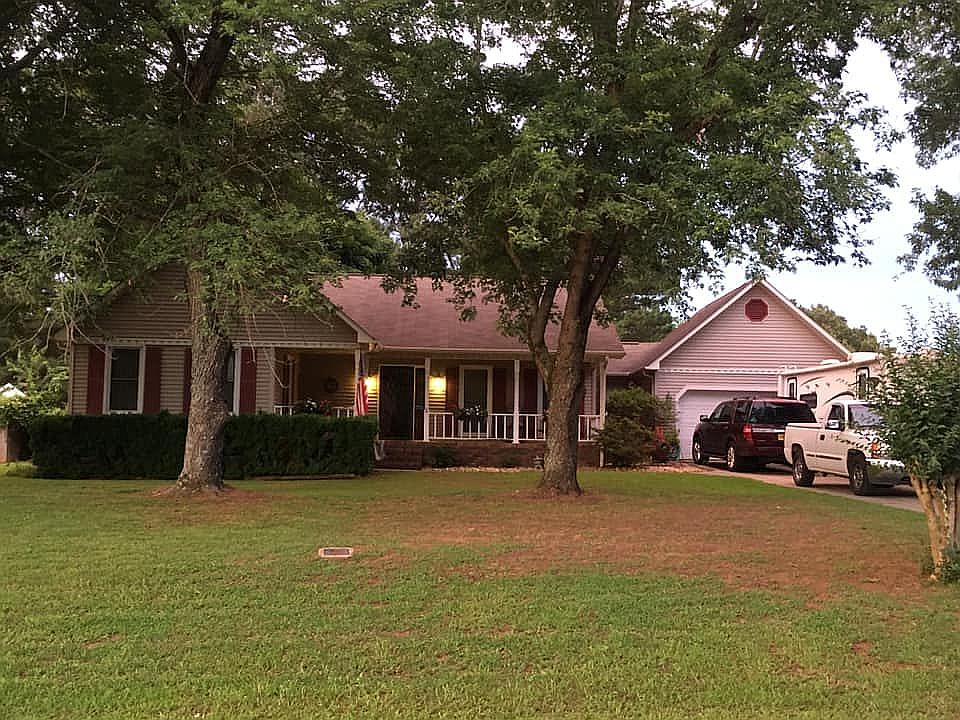 2nd image of 17534 Fairway Dr