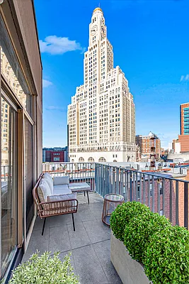 Sold by SERHANT. | media 15