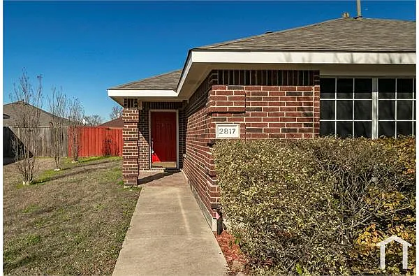 Building Photo - 2817 Thrush Dr