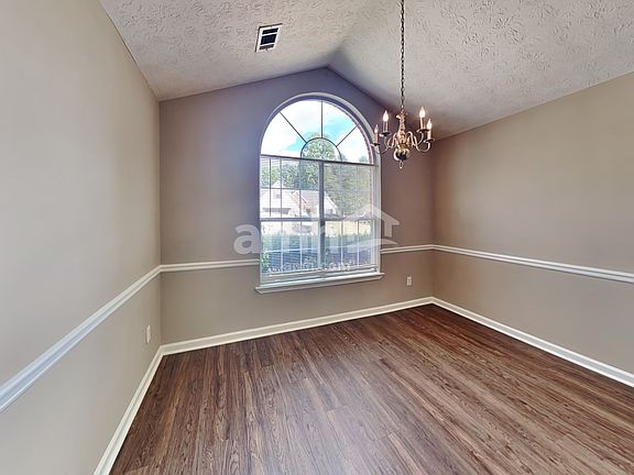 4th image of 1300 Wilkes Crest Dr