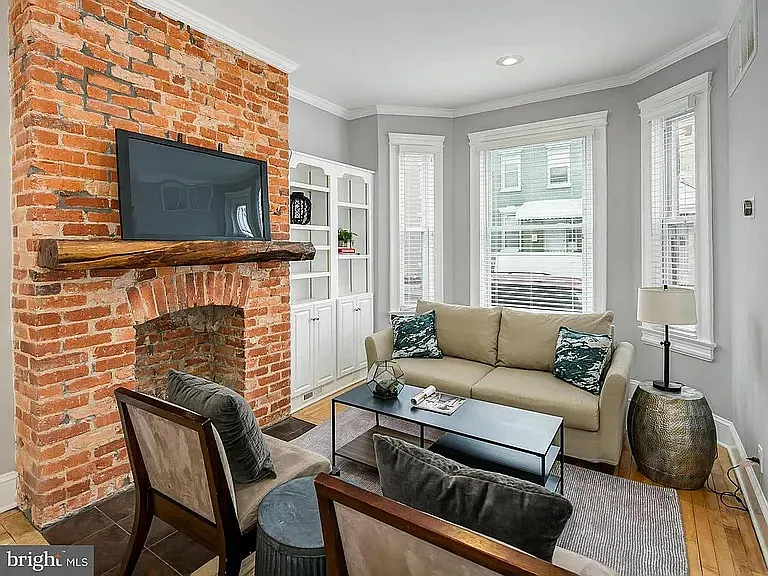 440 Lamont St NW — Photo 4
