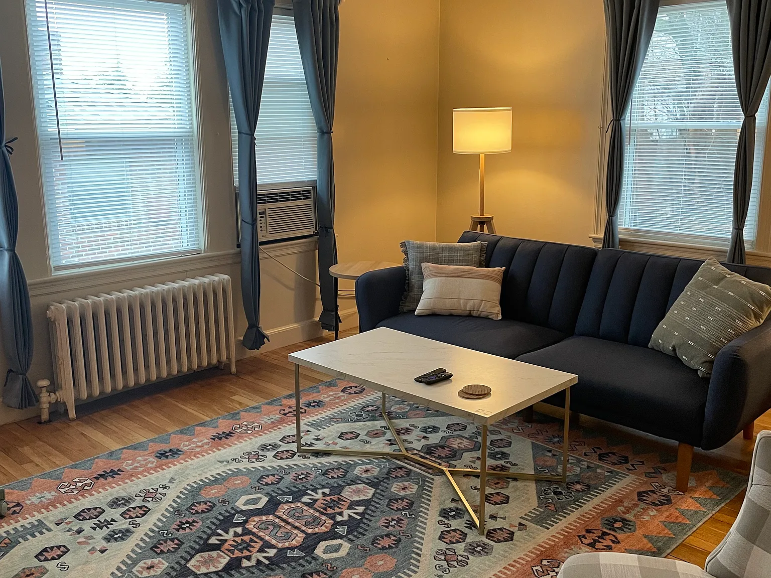 1 bed, 650 sqft, $2,300 — Photo 2