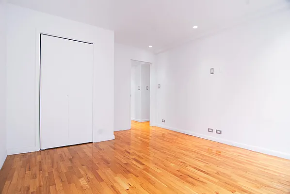 Rented by WAM Partners - William Moses Co. | media 22